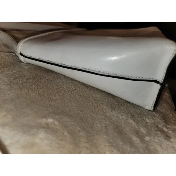 Vintage Monsac White Leather Crossbody - Picture 6 of 14